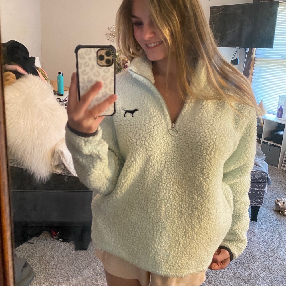 VS pink Sherpa quarter zip $20